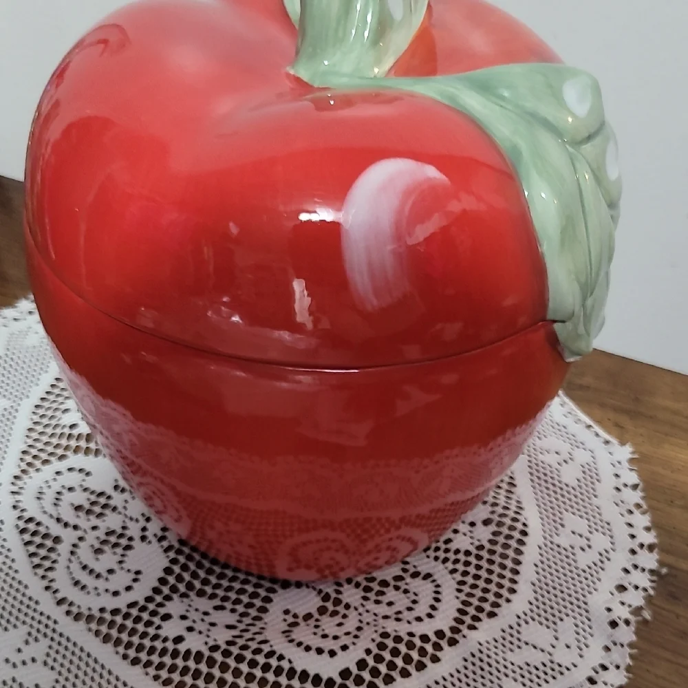 HOME Vintage Red Apple Ceramic Cookie Jar - Picture 1 of 10
